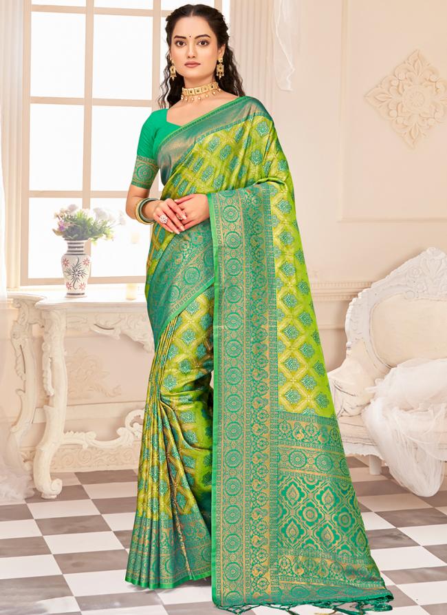 Kanjivaram Silk Green Wedding Wear Weaving Saree